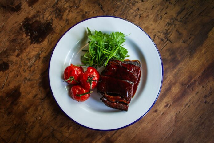 Photo by Louis Hansel plate of food